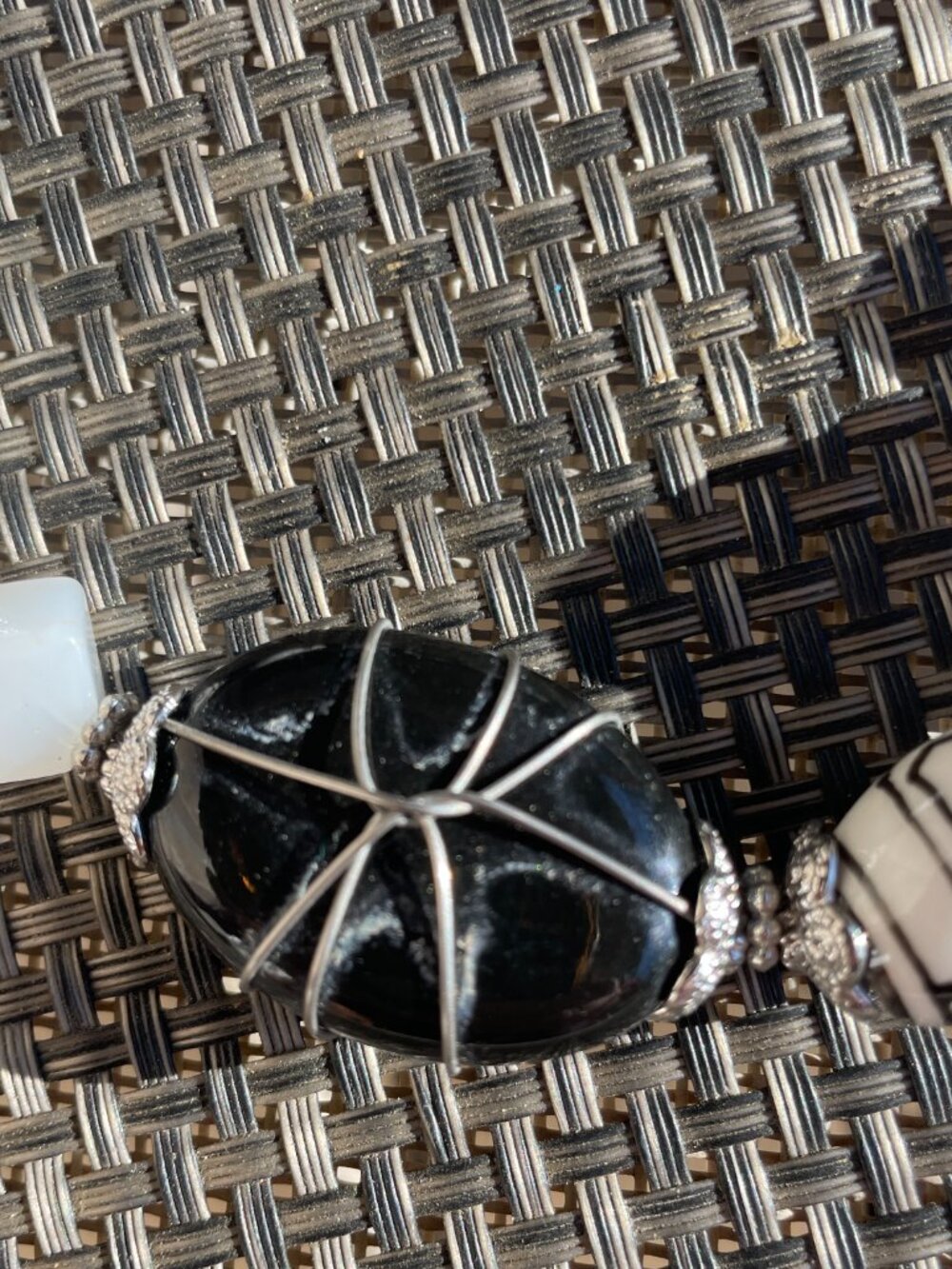 Premier Designs Necklace, Black & White Art Glass beads, silver-toned 15" - Picture 5 of 7